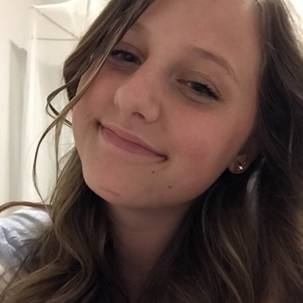 Meet your Posher, Avery